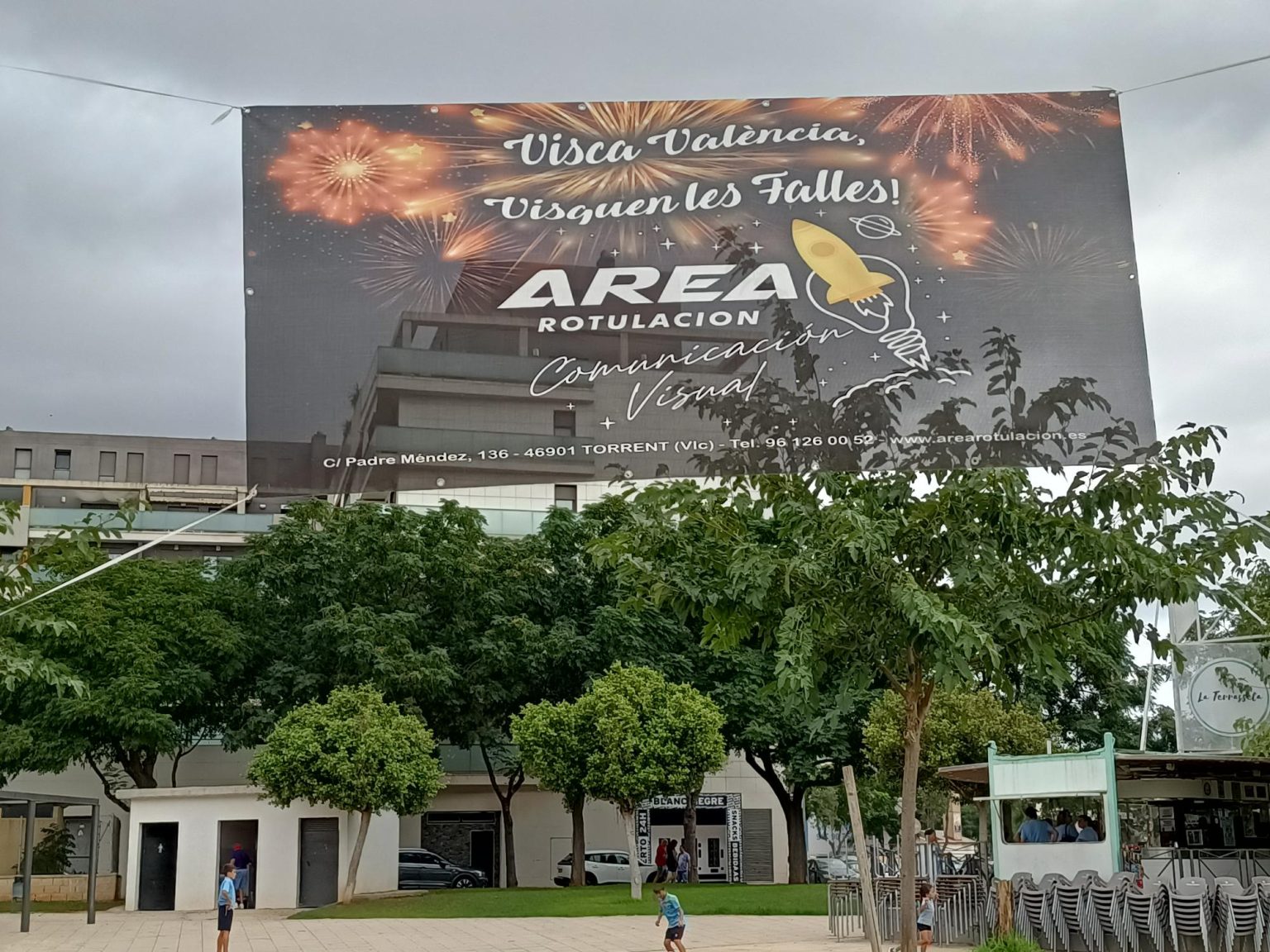 Lona publicitaria personalizada en Valencia